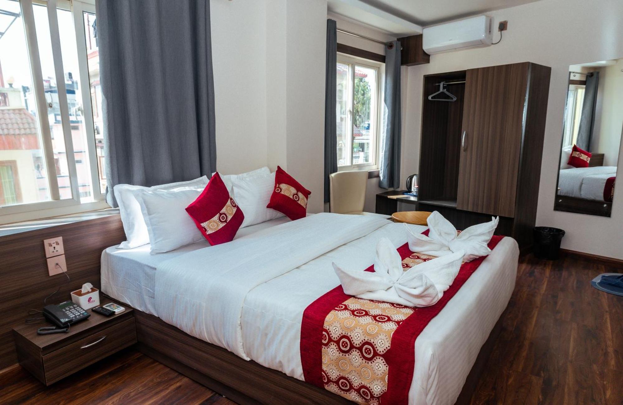 Kusum Airport Hotel Catmandu Exterior foto