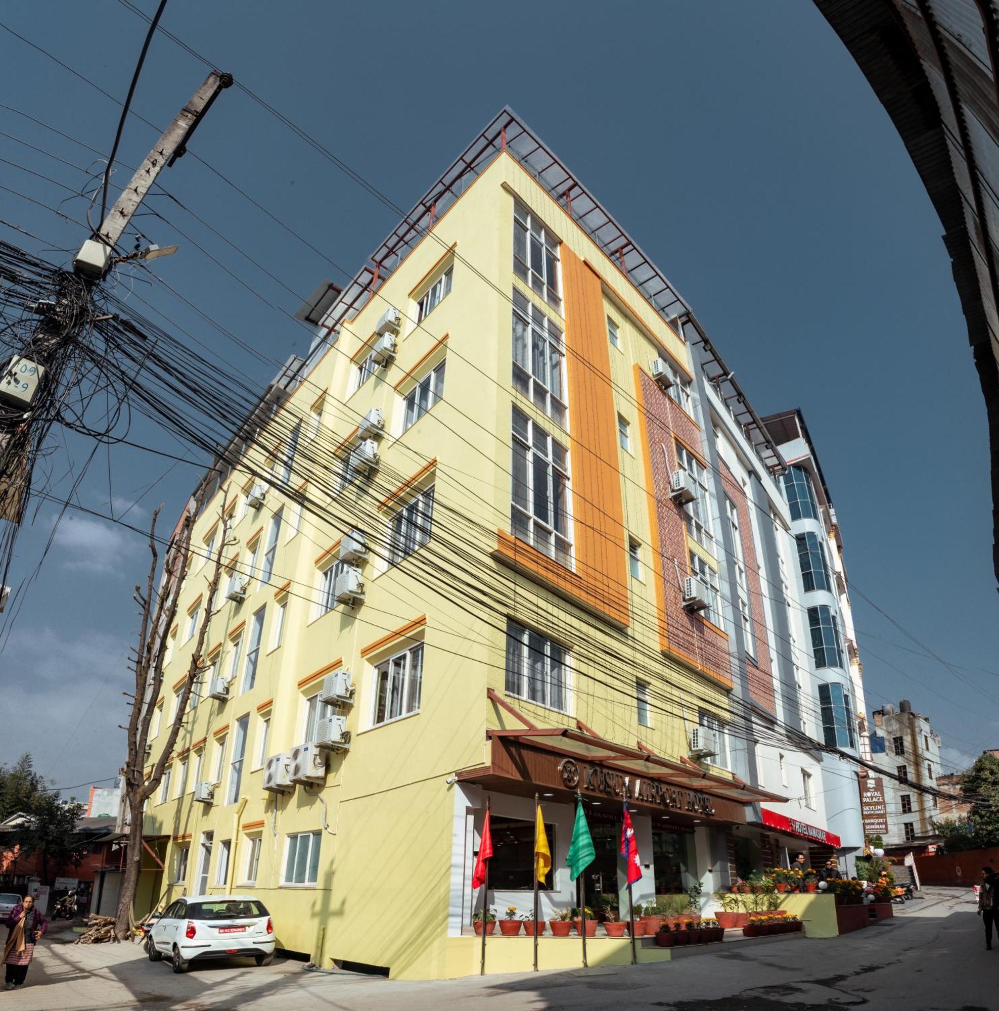 Kusum Airport Hotel Catmandu Exterior foto